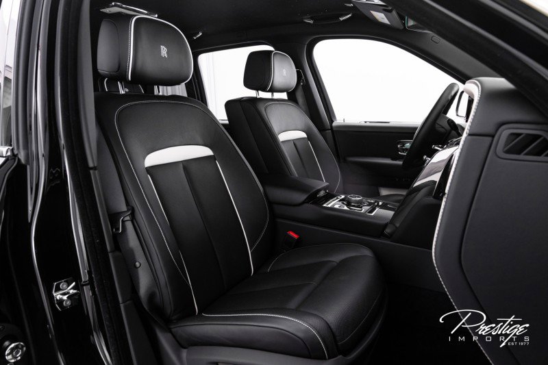 Used 2025 Rolls-Royce Cullinan image 41