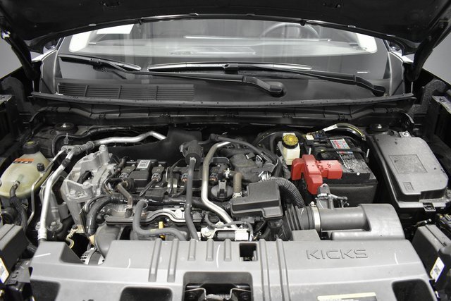 Certified 2025 Nissan Kicks SR image 31