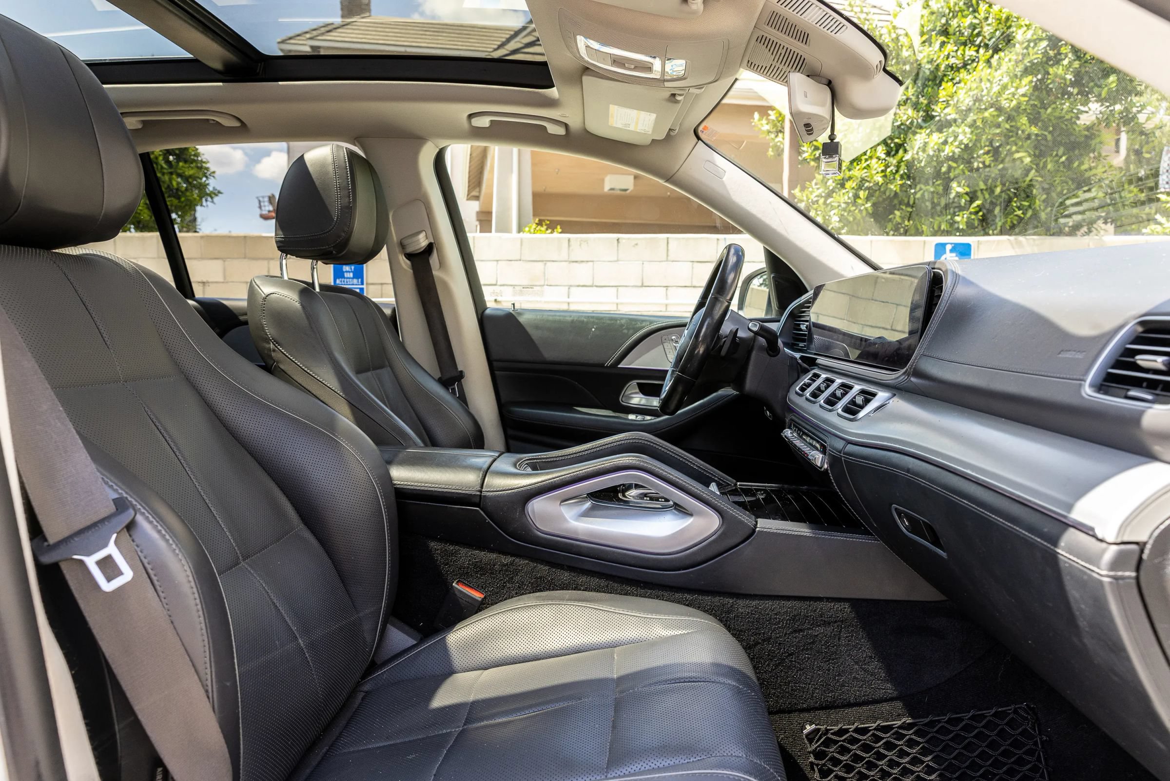 Used 2020 Mercedes-Benz GLE 450 4MATIC image 34