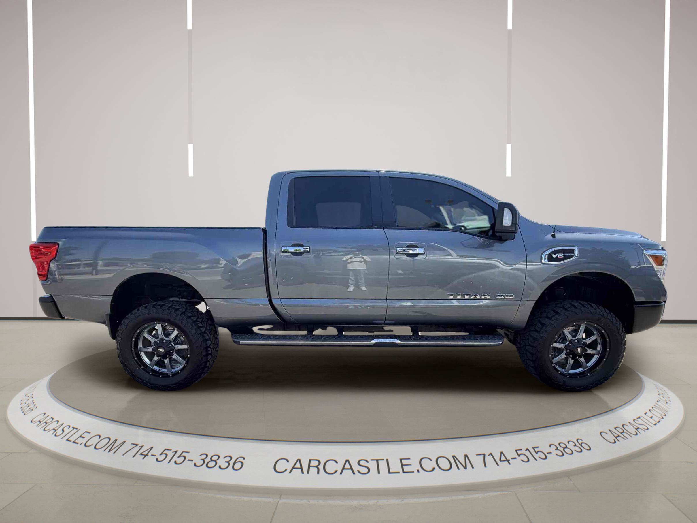 Used 2018 Nissan Titan SV w/ SV Convenience Package AWD/4WD image 6