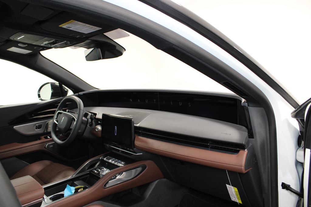 New 2026 Lincoln Nautilus Reserve AWD/4WD image 28