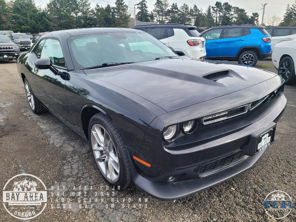 Used 2022 Dodge Challenger GT image 3