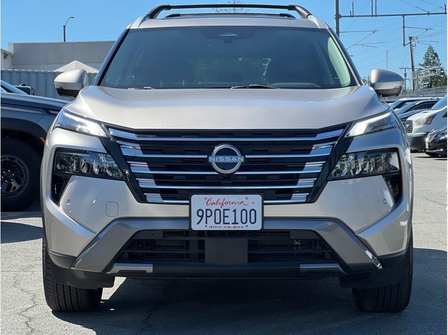 Used 2024 Nissan Rogue SL w/ SL Premium Package AWD/4WD image 2