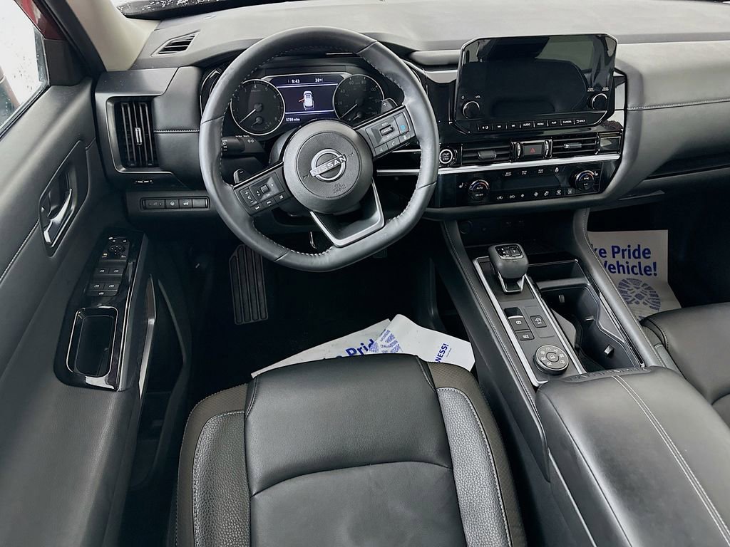 Certified 2024 Nissan Pathfinder SL image 31
