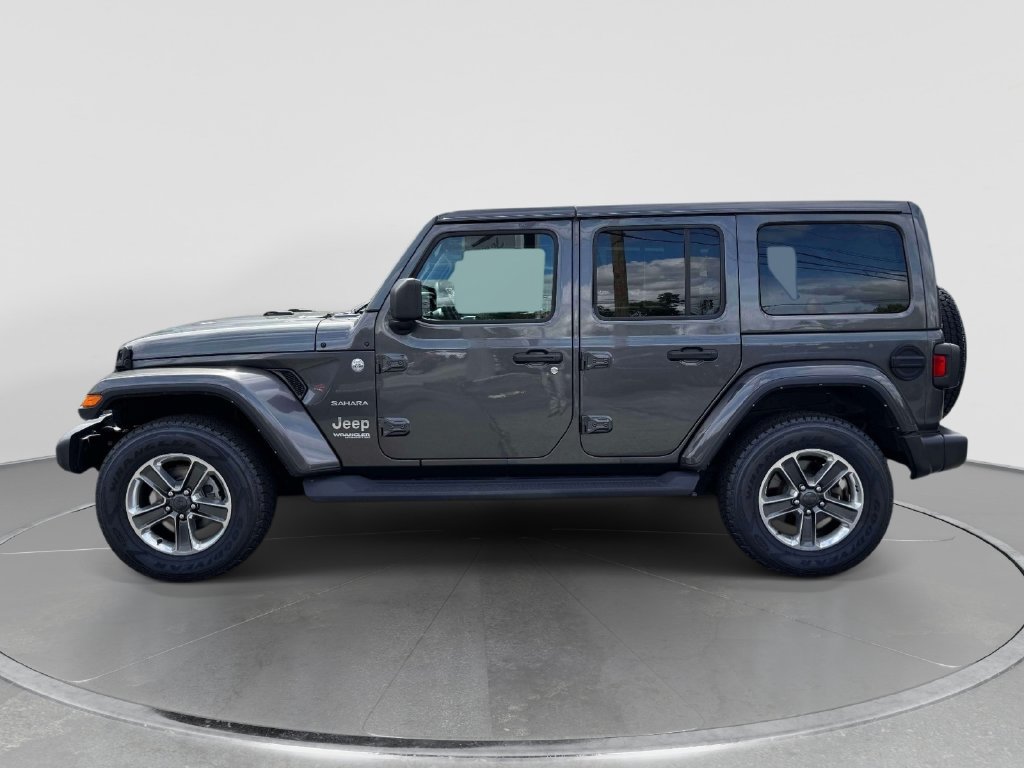 Used 2022 Jeep Wrangler Unlimited Sahara w/ Cold Weather Group AWD/4WD image 4