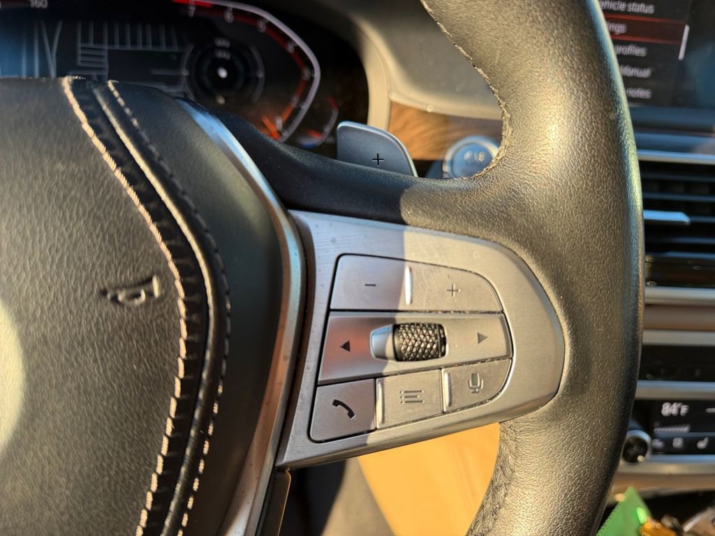 Used 2022 BMW 740i w/ Premium Package image 20