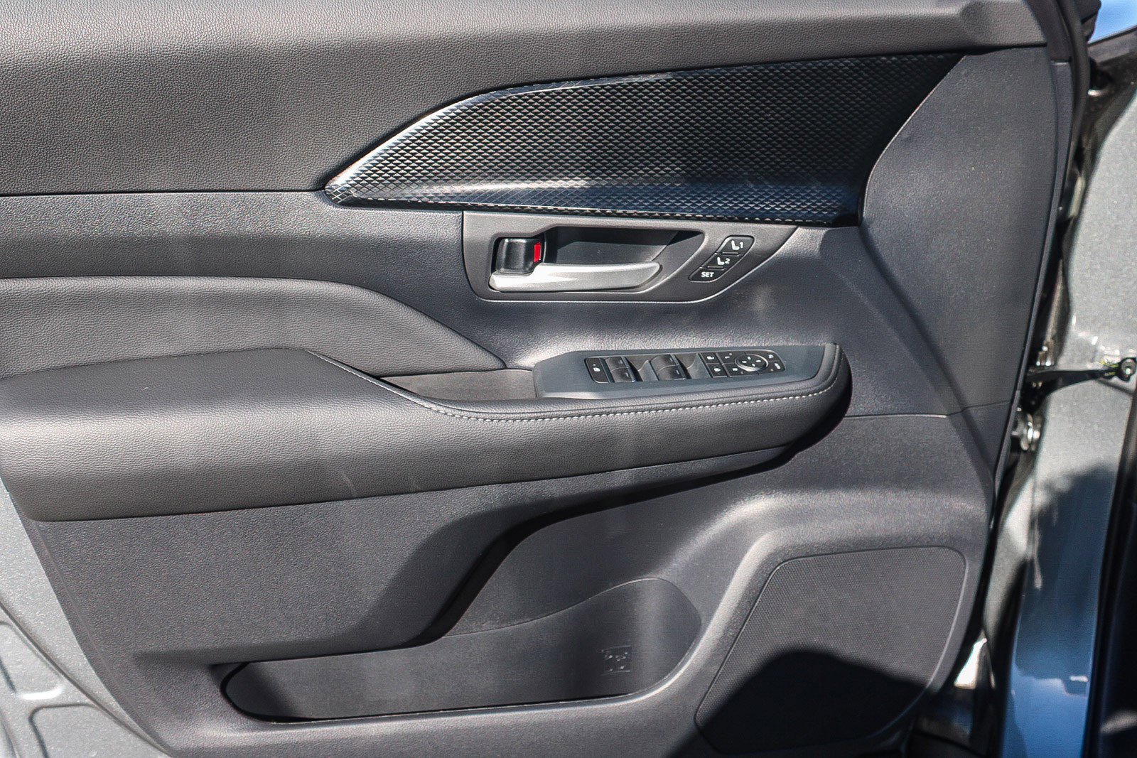 New 2026 Toyota Grand Highlander AWD Hybrid image 23