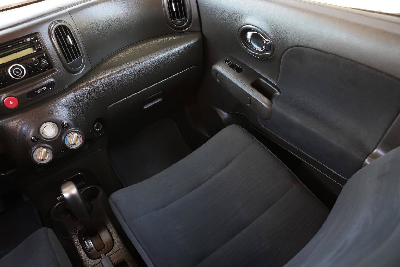 Used 2011 Nissan Cube 1.8 S w/ Interior Designer Pkg FWD image 22