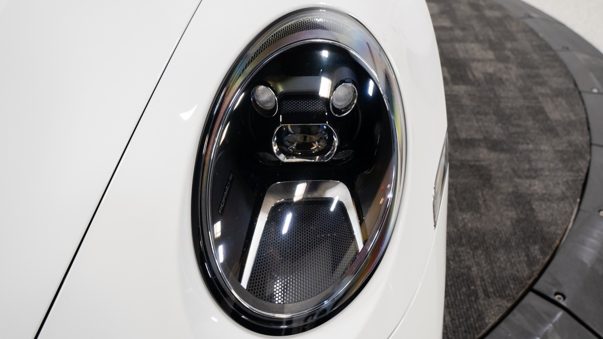 Used 2022 Porsche 911 Carrera image 29