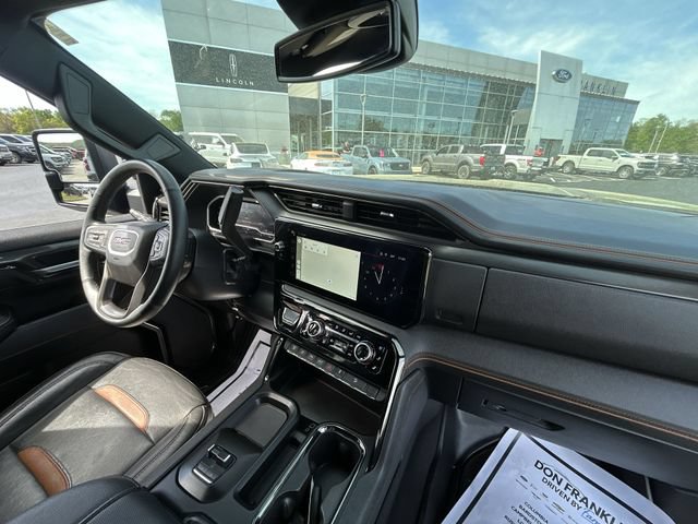Used 2024 GMC Sierra 2500 AT4 AWD/4WD image 11