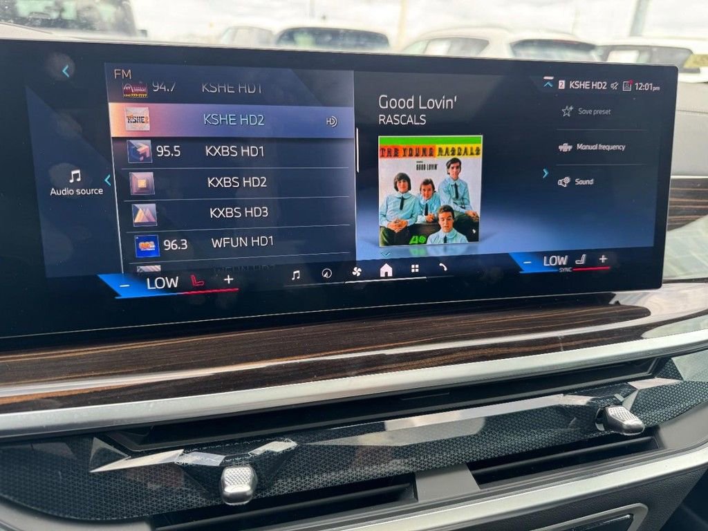 Used 2026 BMW X5 xDrive40i image 21