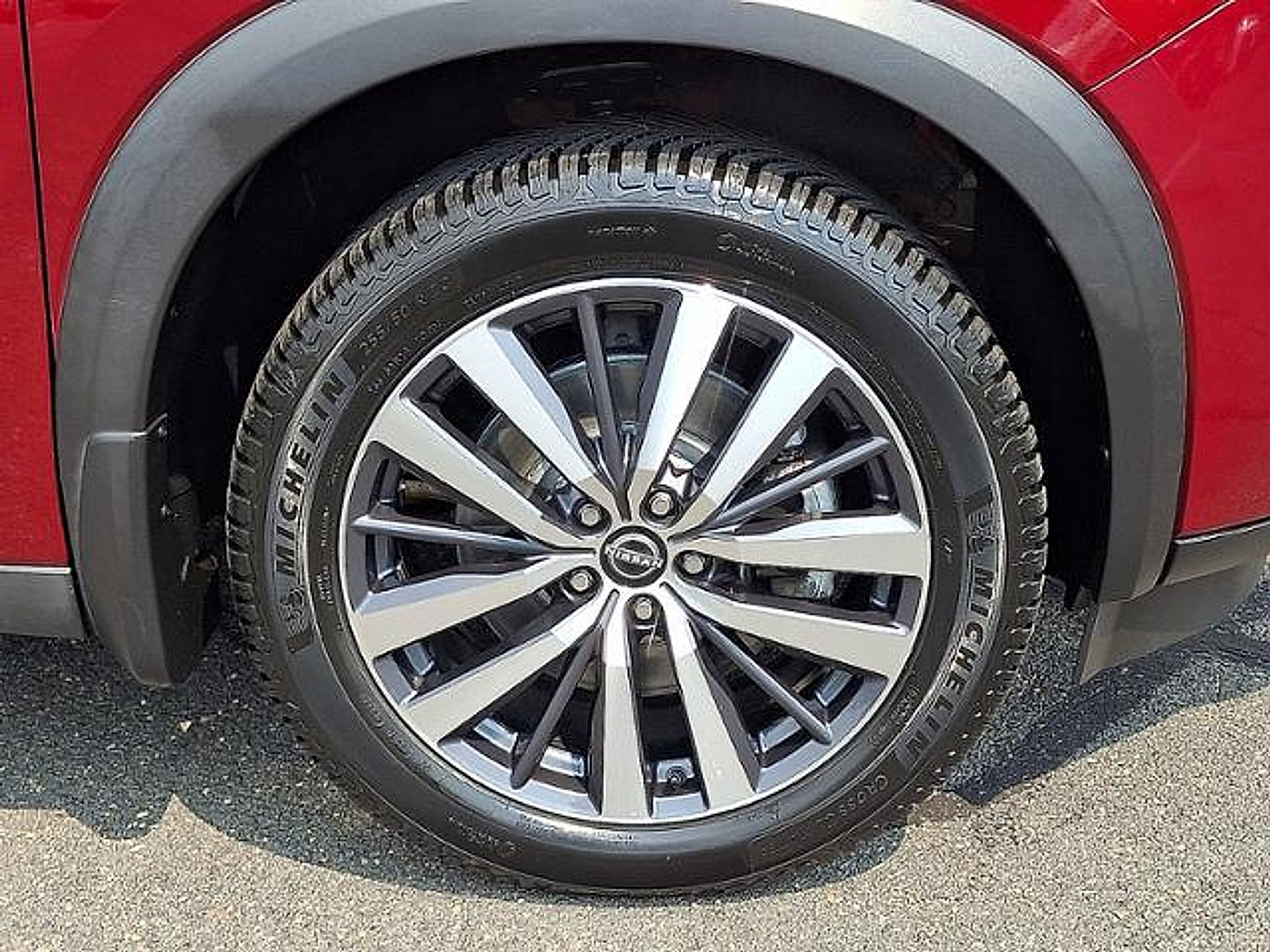 Used 2022 Nissan Pathfinder Platinum w/ Cargo Package AWD/4WD image 27
