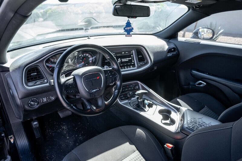 Used 2021 Dodge Challenger GT w/ Driver Convenience Group image 9