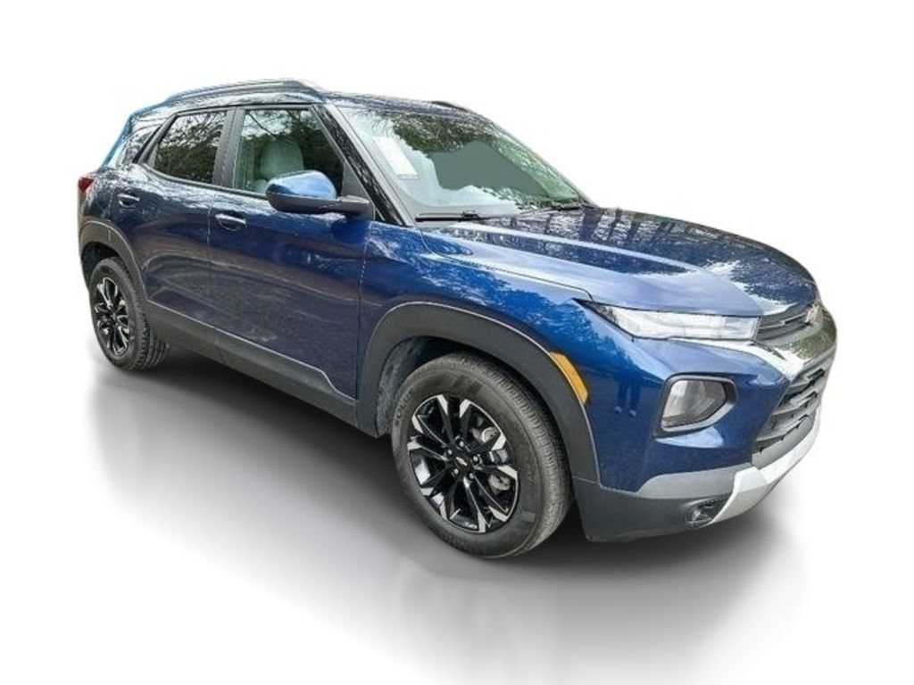 Used 2023 Chevrolet TrailBlazer LT FWD image 2