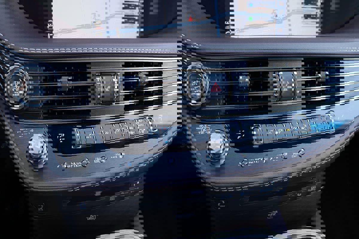 Used 2018 Lexus LS 500 w/ Interior Upgrade Package image 96