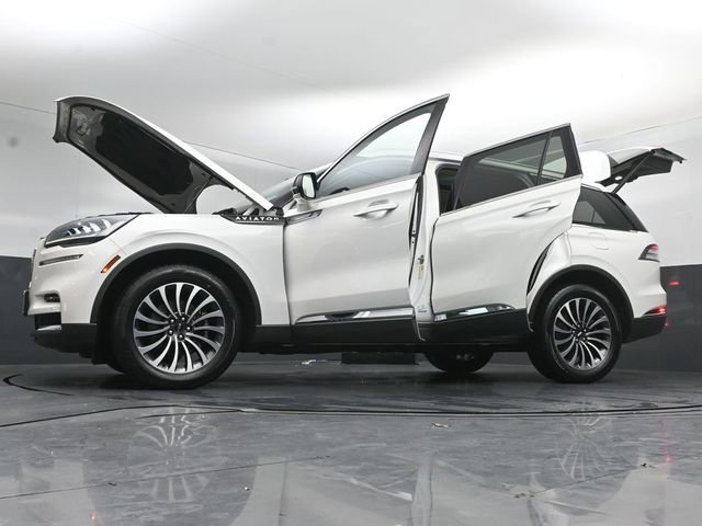Used 2023 Lincoln Aviator AWD w/ Premium Package image 54