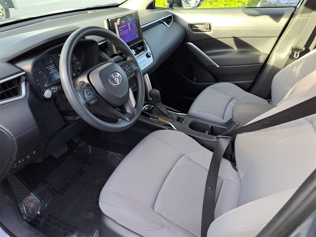 Used 2023 Toyota Corolla Cross S image 13