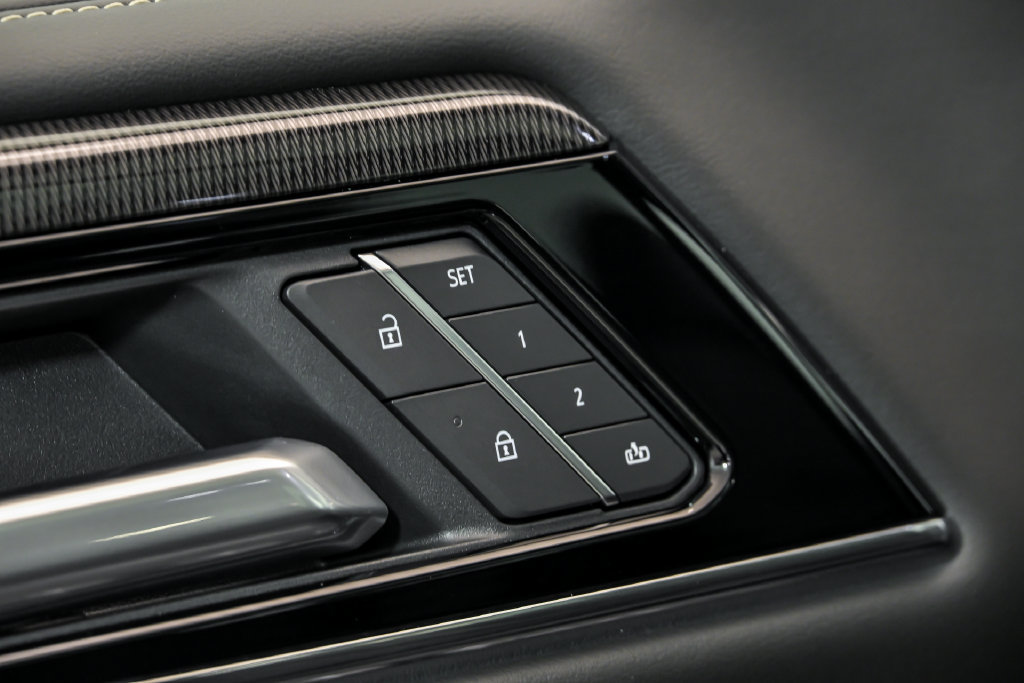 New 2027 GMC Yukon Elevation w/ Elevation Premium Package AWD/4WD image 6
