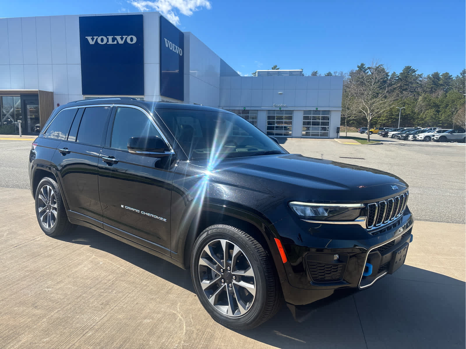 Used 2023 Jeep Grand Cherokee Overland w/ Luxury Tech Group IV
