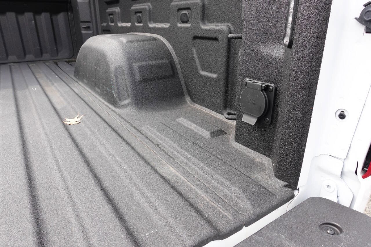 Used 2023 Chevrolet Silverado 1500 Custom w/ LPO, Dark Essentials Package AWD/4WD image 27