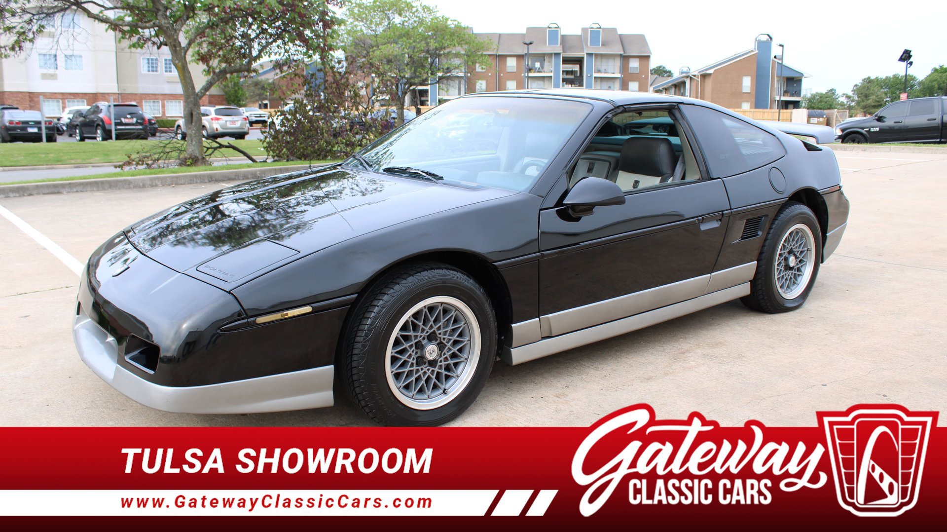 Used 1987 Pontiac Fiero GT RWD image 1