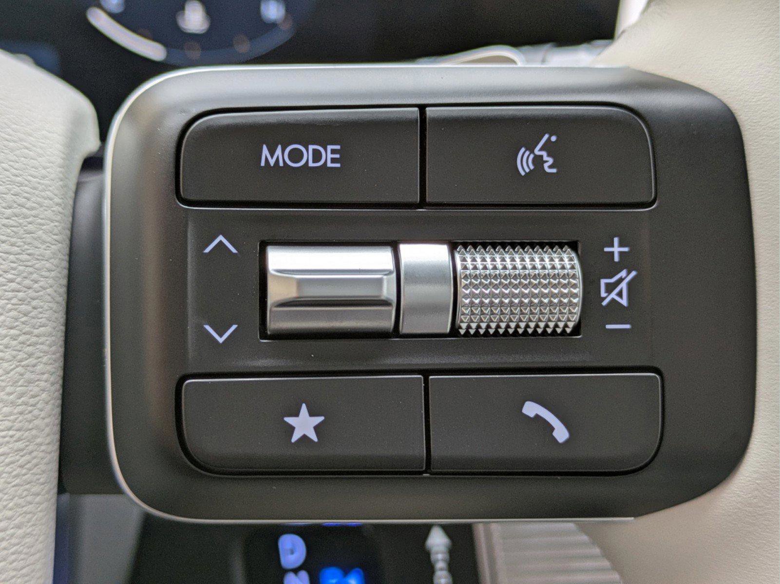 Used 2025 Hyundai Santa Fe Calligraphy image 22