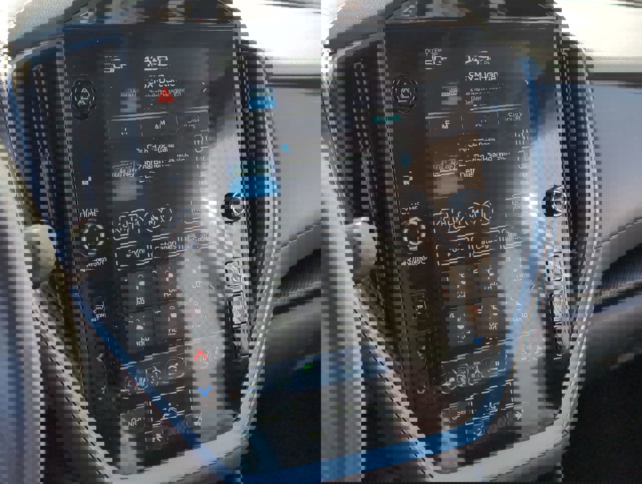 Used 2025 Subaru Crosstrek 2.0i Premium image 20