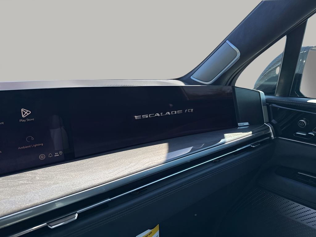 New 2026 Cadillac Escalade IQ Luxury 2 w/ LPO, Floor Liner Package AWD/4WD image 40