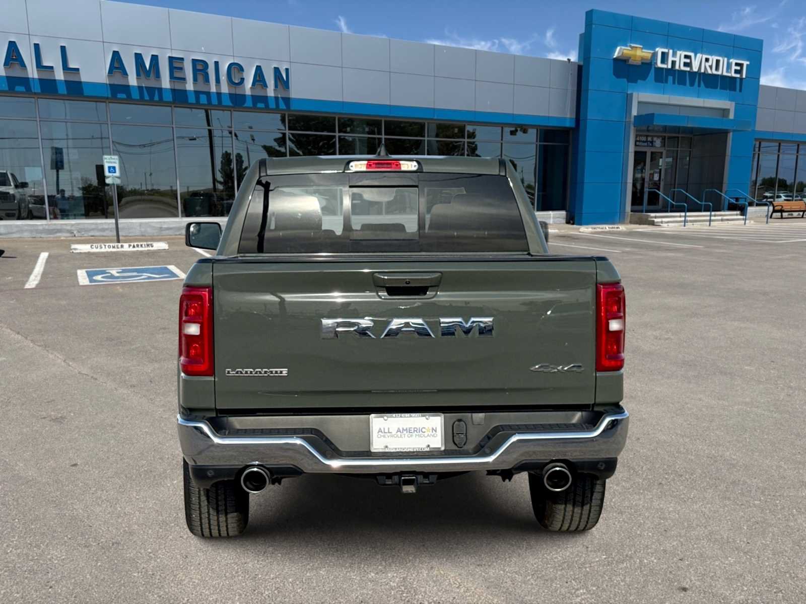 Used 2026 RAM 1500 Laramie AWD/4WD image 7