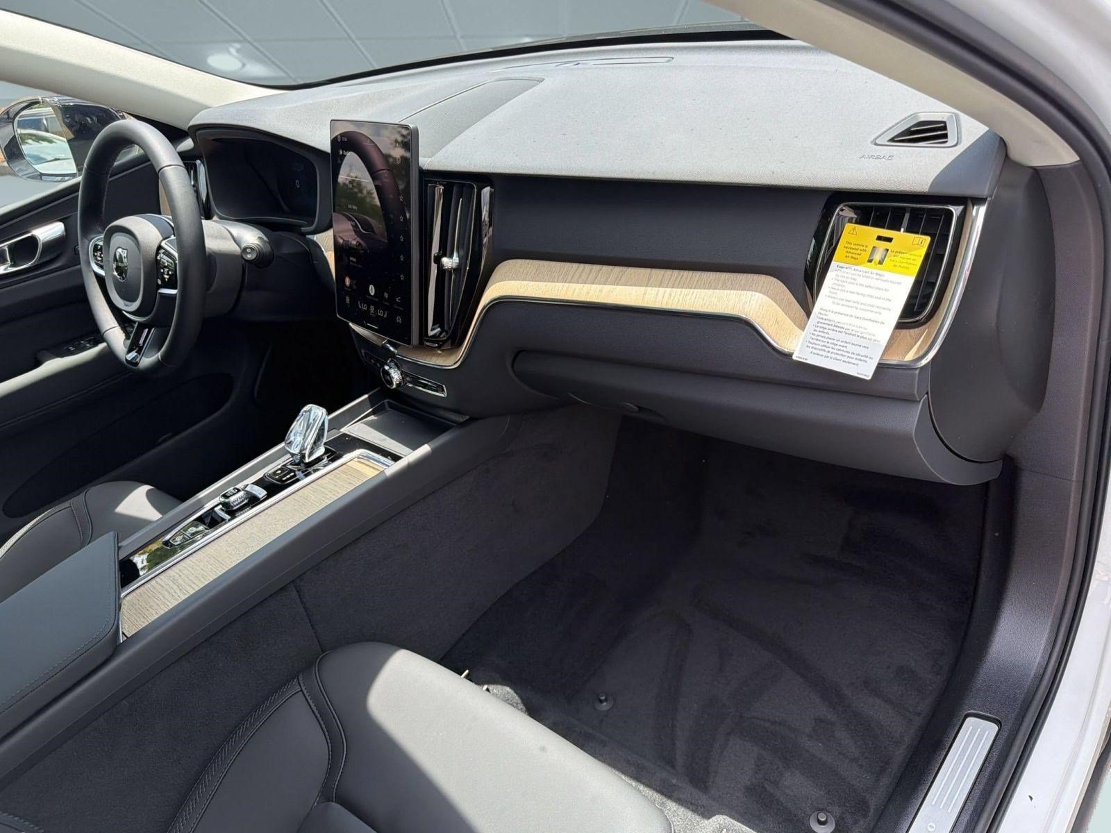 New 2026 Volvo XC60 B5 Plus w/ Protection Package AWD/4WD image 31