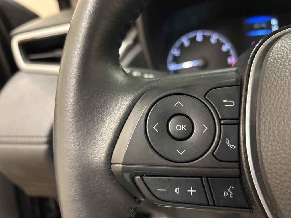 Used 2024 Toyota Corolla Cross LE image 20