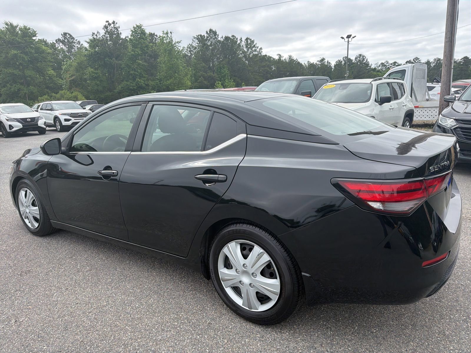 Used 2020 Nissan Sentra S FWD image 6