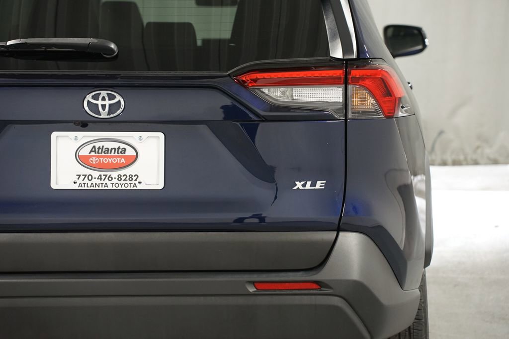 Certified 2022 Toyota RAV4 XLE w/ Convenience Package image 10