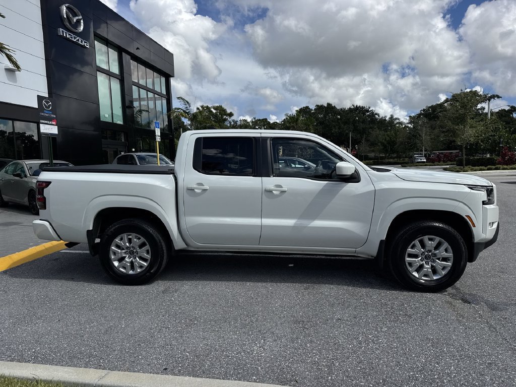 Used 2022 Nissan Frontier SV AWD/4WD image 5