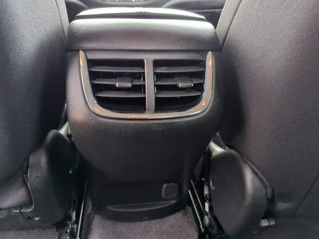 Used 2025 Chevrolet Malibu LT FWD image 35