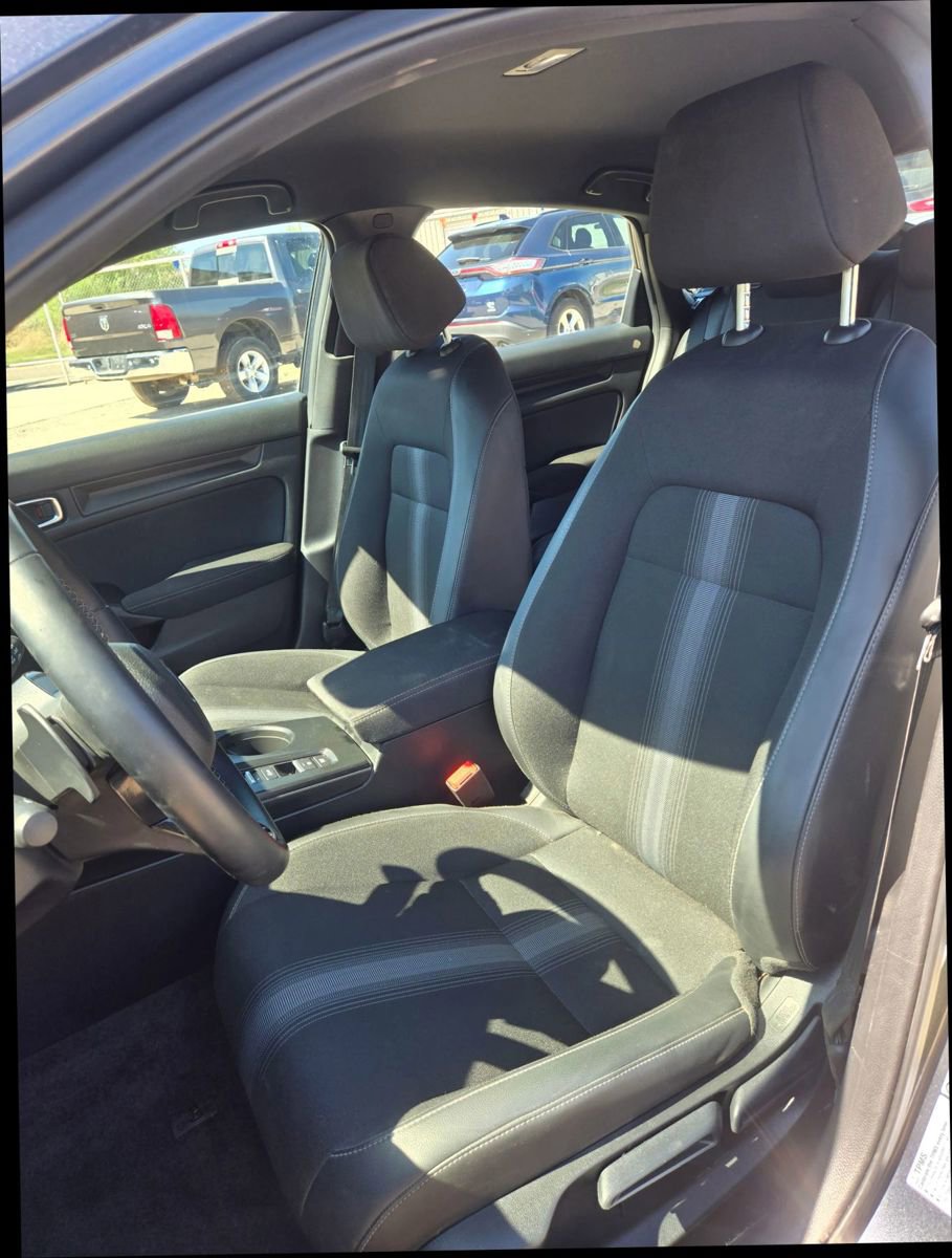 Used 2025 Honda Civic Sport image 9