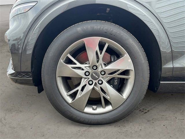 Used 2025 Genesis GV70 3.5T Sport image 24