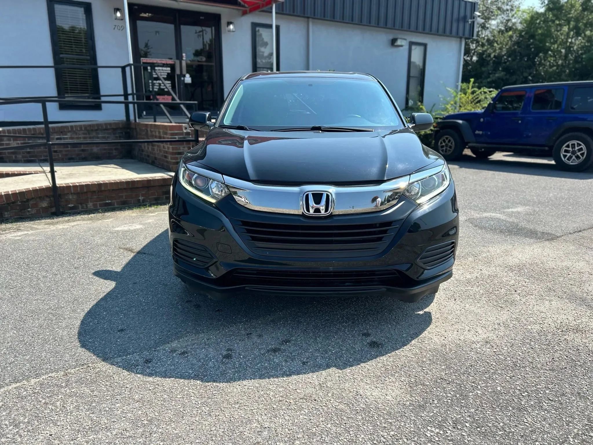 Used 2019 Honda HR-V LX image 4