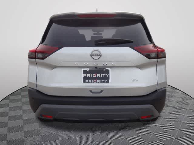 Used 2023 Nissan Rogue SV FWD image 3