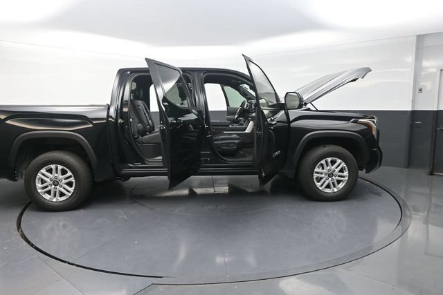 Used 2026 Toyota Tundra SR5 w/ SR5 Premium Package AWD/4WD image 46