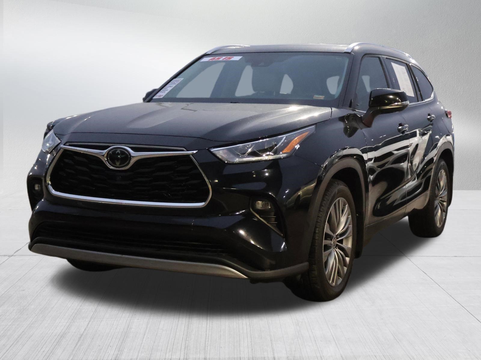 Used 2020 Toyota Highlander Platinum image 3
