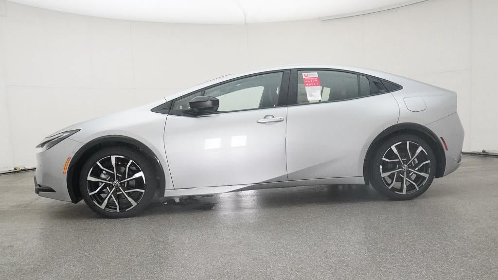 New 2026 Toyota Prius Plug-In Hybrid FWD image 41
