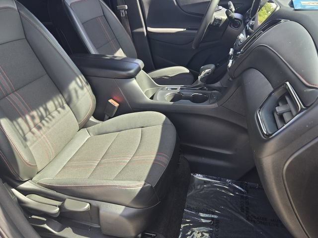 Used 2022 Chevrolet Equinox RS w/ Infotainment Package FWD image 18
