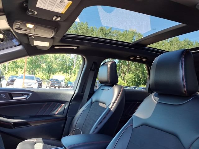 Certified 2024 Ford Edge ST-Line AWD/4WD image 17