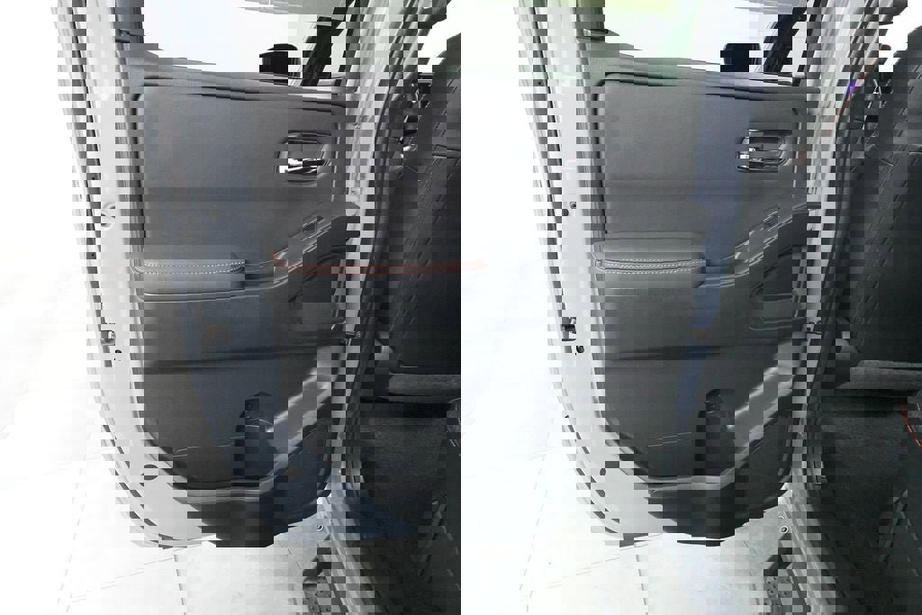 Used 2023 Nissan Frontier PRO-4X w/ Pro-4X Premium Package image 27