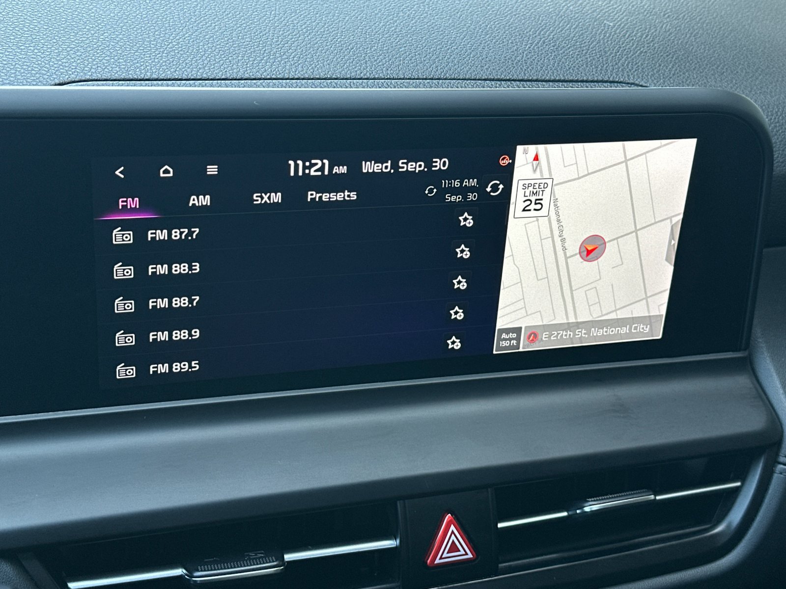 Used 2025 Kia Seltos EX w/ EX Sunroof Package FWD image 18