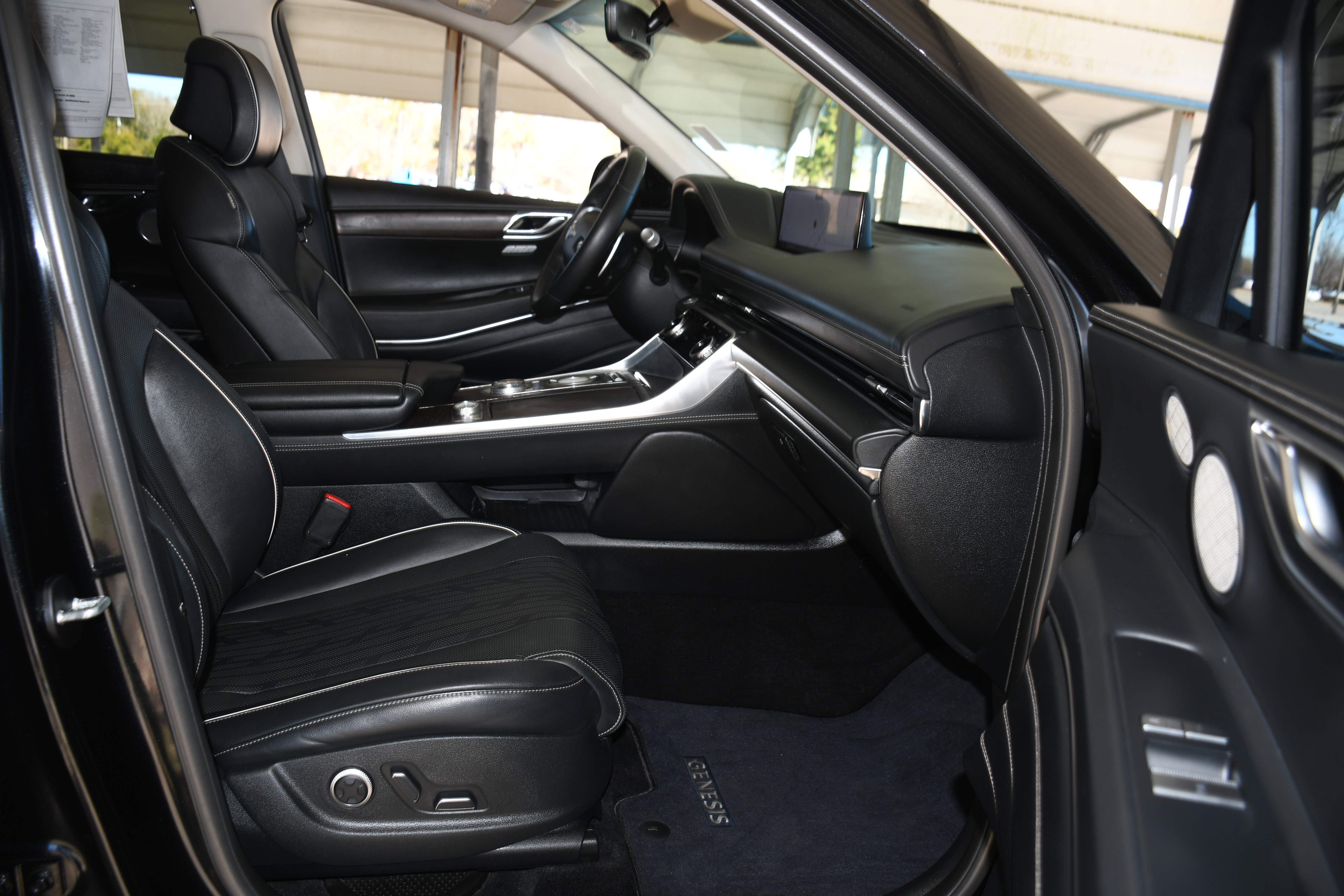 Used 2021 Genesis GV80 2.5T w/ Prestige Package 05 image 22