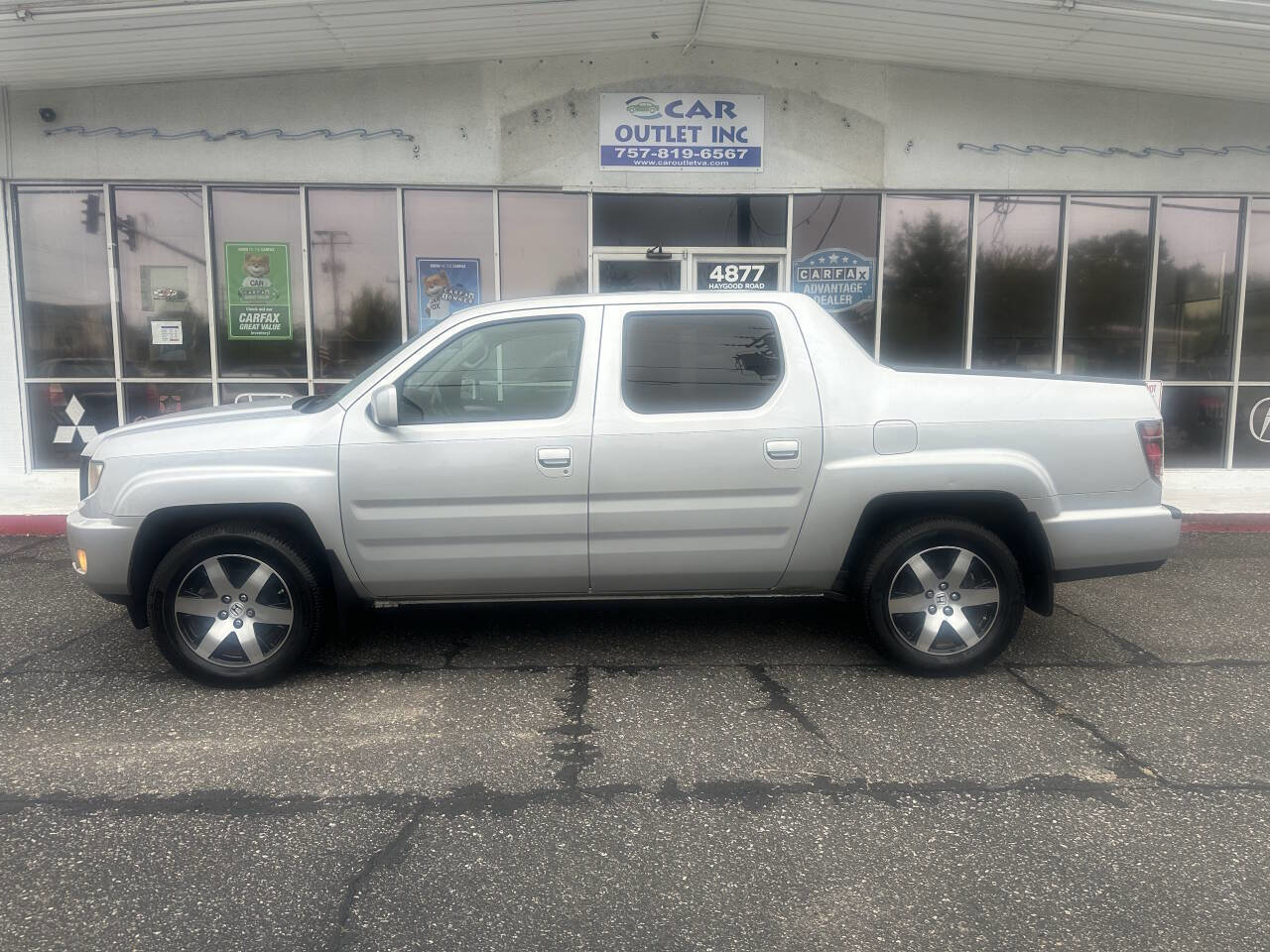 Used 2014 Honda Ridgeline SE image 2