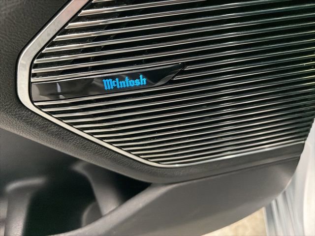 Used 2022 Jeep Grand Cherokee Overland image 12