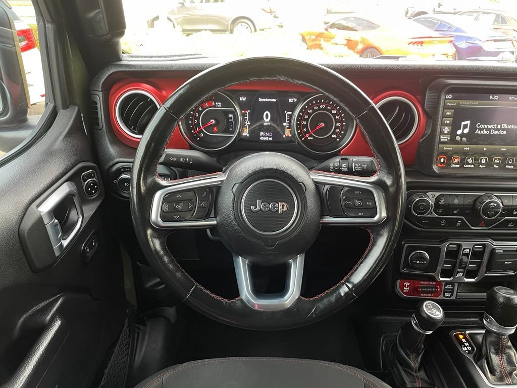 Used 2022 Jeep Wrangler Unlimited Rubicon w/ Cold Weather Group AWD/4WD image 14
